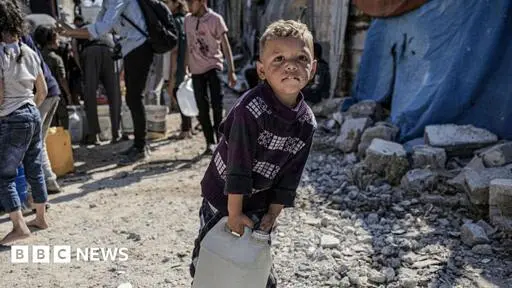 Gaza worse than hell on Earth, Red Cross chief tells BBC as aid centres close for day