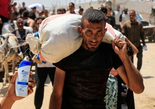 Chaos and killings: Israeli army kills three during Rafah aid distribution